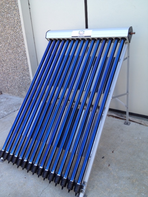 PANNELLO SOLARE SOTTOVUOTO CON 15 TUBI  HEAT PIPE